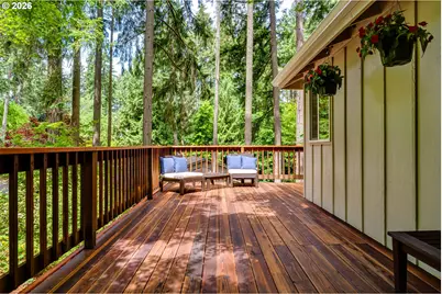1695 Cameo Dr, Eugene, OR 97405 - Photo 6