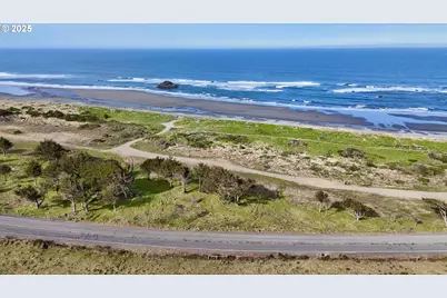 Old Coast Rd, Gold Beach, OR 97444 - Photo 24