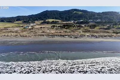 Old Coast Rd, Gold Beach, OR 97444 - Photo 16
