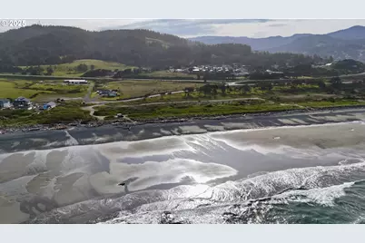 Old Coast Rd, Gold Beach, OR 97444 - Photo 18