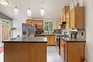 6281 N Bank St, Portland, OR 97203 - Photo 14