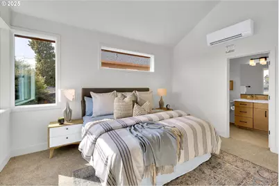 5765 S Kelly Ave, Portland, OR 97239 - Photo 26