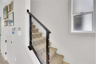 5765 S Kelly Ave, Portland, OR 97239 - Photo 20