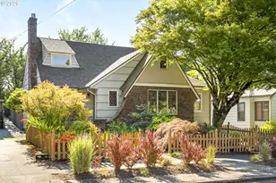 2124 NE 60th Ave, Portland, OR 97213 - Photo 2