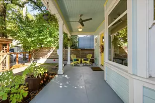 3312 S Corbett Ave, Portland, OR 97239 - Photo 6