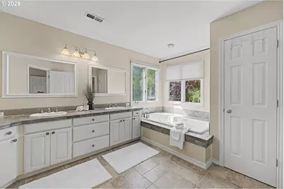 13202 Rogers Rd, Lake Oswego, OR 97035 - Photo 24