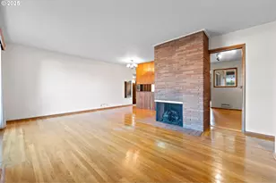 12342 NE Knott St, Portland, OR 97230 - Photo 6