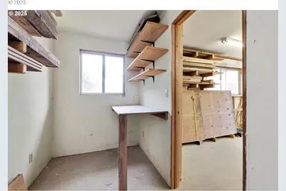 12342 NE Knott St, Portland, OR 97230 - Photo 42