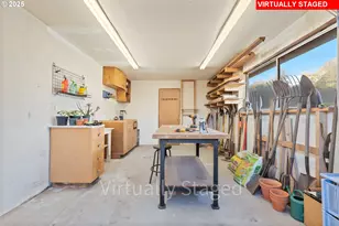 12342 NE Knott St, Portland, OR 97230 - Photo 40