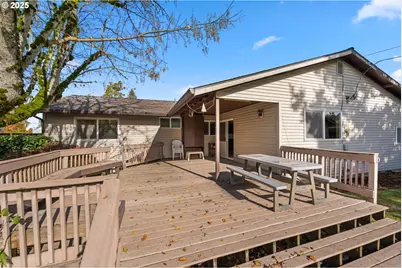 12342 NE Knott St, Portland, OR 97230 - Photo 36