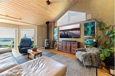 93862 McClurg Ln, North Bend, OR 97459 - Photo 10