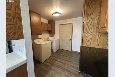 107 W 2nd St, Wallowa, OR 97885 - Photo 12