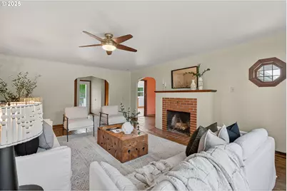 608 12th St, Washougal, WA 98671 - Photo 4