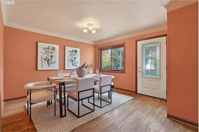 608 12th St, Washougal, WA 98671 - Photo 2