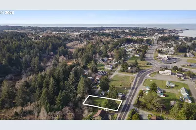 1168 2nd St, Bandon, OR 97411 - Photo 6