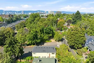 2522 NE Multnomah St, Portland, OR 97232 - Photo 10