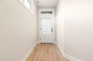 11486 NW Elise Ln, Portland, OR 97229 - Photo 4