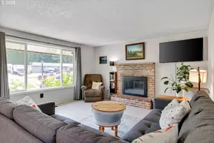 1563 NE Village Squire Ct, Gresham, OR 97030 - Photo 6