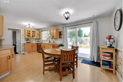 1563 NE Village Squire Ct, Gresham, OR 97030 - Photo 16