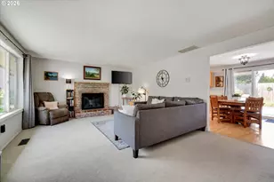 1563 NE Village Squire Ct, Gresham, OR 97030 - Photo 8