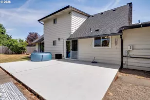 1563 NE Village Squire Ct, Gresham, OR 97030 - Photo 40