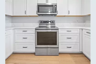 4125 Spruce St, Florence, OR 97439 - Photo 6