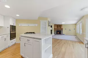 5760 Meridian Ct, Lake Oswego, OR 97035 - Photo 14