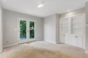 5760 Meridian Ct, Lake Oswego, OR 97035 - Photo 8