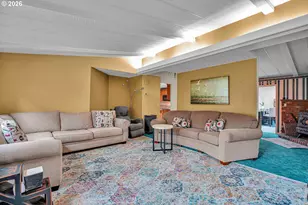11798 NE Carl Rd, Woodburn, OR 97071 - Photo 8