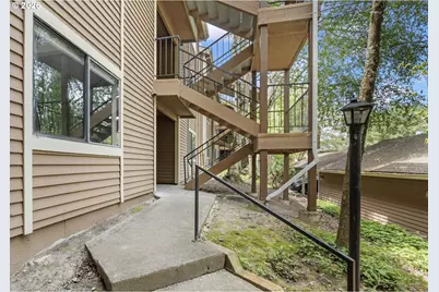 9967 SE Talbert St, Clackamas, OR 97015 - Photo 2