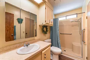 1199 N Terry St, Eugene, OR 97402 - Photo 16