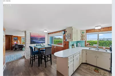 536 S Marple St, Coos Bay, OR 97420 - Photo 8