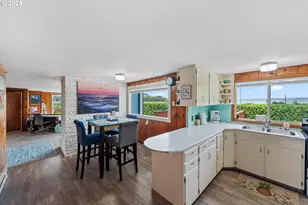 536 S Marple St, Coos Bay, OR 97420 - Photo 8