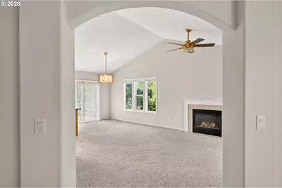 1904 NE Gibbs Cir, McMinnville, OR 97128 - Photo 12