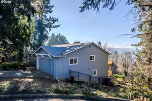 589 NE Westview Ln, Estacada, OR 97023 - Photo 2