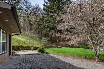 540 Garden Grove Dr, Roseburg, OR 97471 - Photo 40