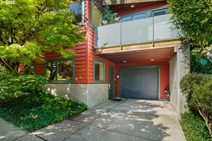 3907 SW View Point Terrace, Portland, OR 97239 - Photo 2