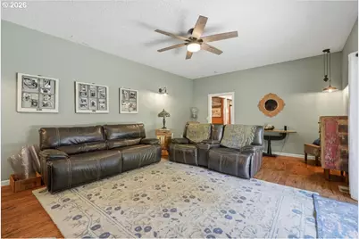 13606 NW 42nd Ave, Vancouver, WA 98685 - Photo 16