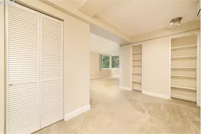1205 SW Cardinell Dr, Portland, OR 97201 - Photo 4