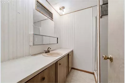 8951 SE Fuller Rd, Happy Valley, OR 97086 - Photo 28