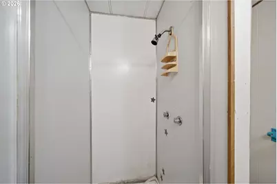 8951 SE Fuller Rd, Happy Valley, OR 97086 - Photo 30