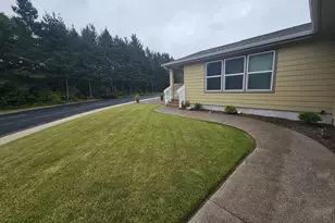 1095 SW Sailfish Loop, Waldport, OR 97394 - Photo 2