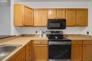 23931 NE Treehill Dr, Wood Village, OR 97060 - Photo 12