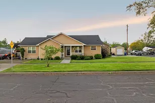 3010 5th St, Baker City, OR 97814 - Photo 2