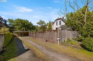 3627 S Corbett Ave, Portland, OR 97239 - Photo 24