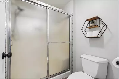 15675 SW 87th Ave, Tigard, OR 97224 - Photo 16