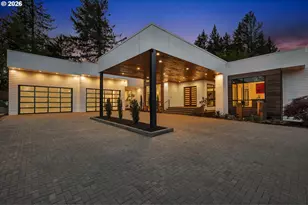 11555 SE Hilltop Ct, Happy Valley, OR 97086 - Photo 2