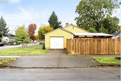 10202 N Buchanan Ave, Portland, OR 97203 - Photo 40
