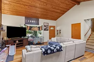 19437 SE Marcia Ct, Milwaukie, OR 97267 - Photo 8