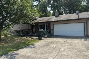19437 SE Marcia Ct, Milwaukie, OR 97267 - Photo 1